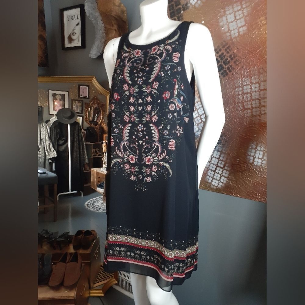 Max Edition Nwot Floral Embroidered Black Sleeveless Mini Dress